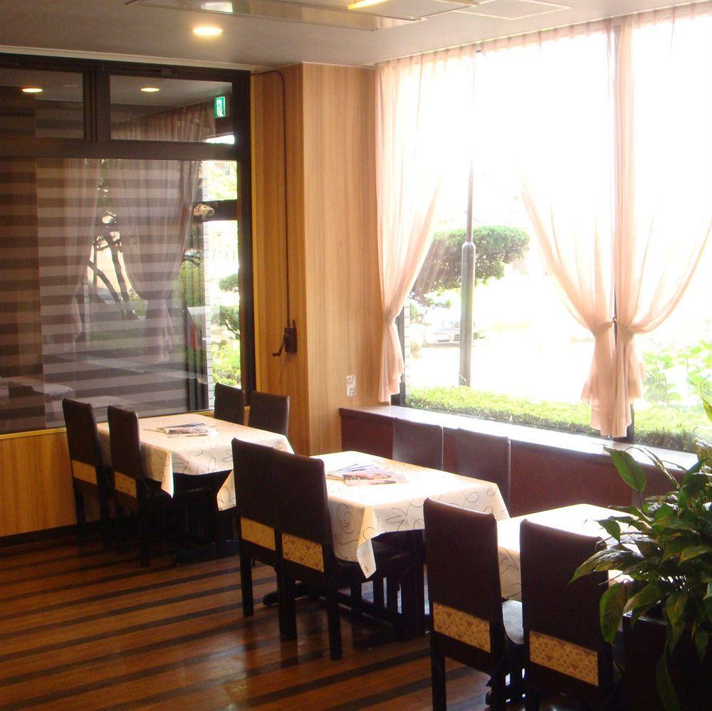 Apa Hotel Tsubamesanjo Ekimae Exterior photo